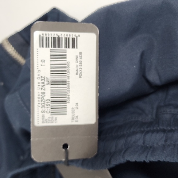 ARMANI EXCHANGE,  CARGO PANTS, SIZE 34 WAIST, NAVY BLUE, LOGO AT EACH LEG SIDE - Picture 10 of 16